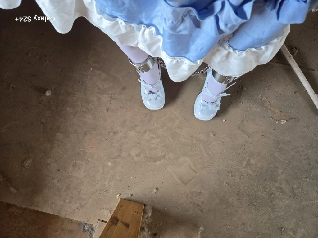 冒泡更新一下镣铐-月梦社区-YUEM-视频-束缚-Fettered-链结-脚镣-手铐-镣铐玩具月梦社区