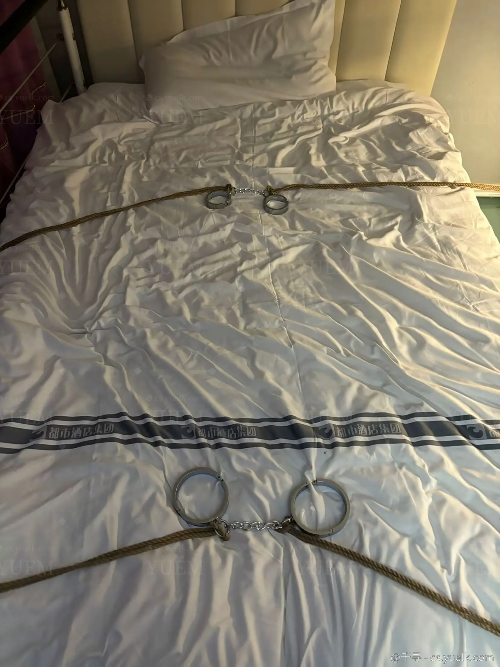 七夕要怎么过？镣铐-月梦社区-YUEM-视频-束缚-Fettered-链结-脚镣-手铐-镣铐玩具月梦社区